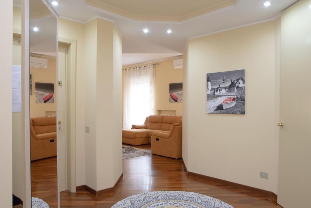 פיאצ'נצה Appartamento Grazioso Con Parcheggio Privato מראה חיצוני תמונה