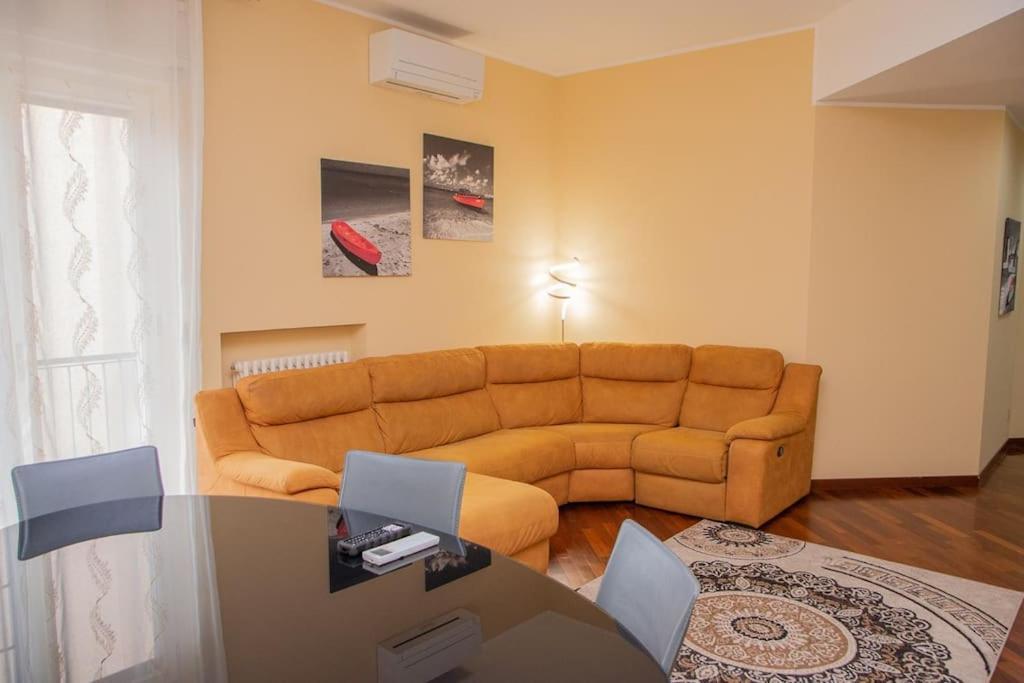 פיאצ'נצה Appartamento Grazioso Con Parcheggio Privato מראה חיצוני תמונה