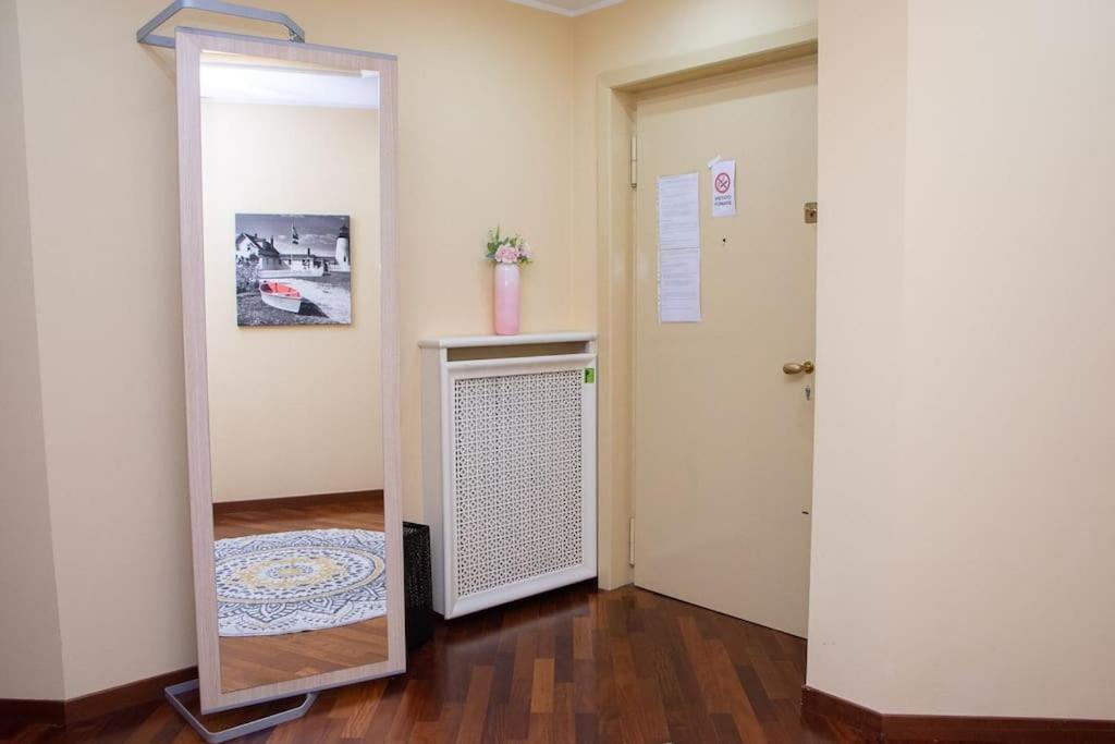 פיאצ'נצה Appartamento Grazioso Con Parcheggio Privato מראה חיצוני תמונה